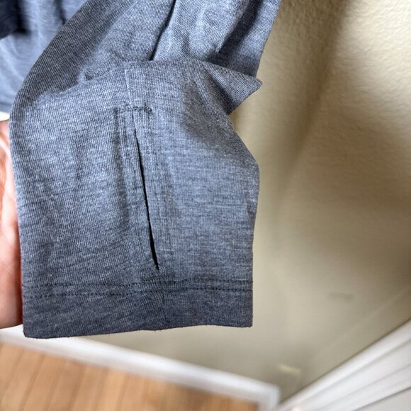 OLD NAVY ACTIVE Grey Soft Athletic Long Sleeve T Shirt w Thumbholes Size Large - Picture 3 of 8